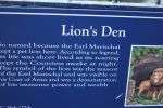 PICTURES/Dunnottar Castle/t_Lion's Den Sign.JPG